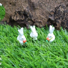Thỏ Con Màu Trắng Làm Từ Nhựa Thailand Trang Trí Tiểu Cảnh